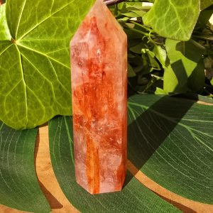 Tour en Quartz hématoïde (Quartz Feu) N°1