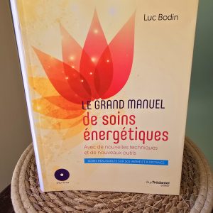 Livre Le Grand Manuel de Soins Énergétiques