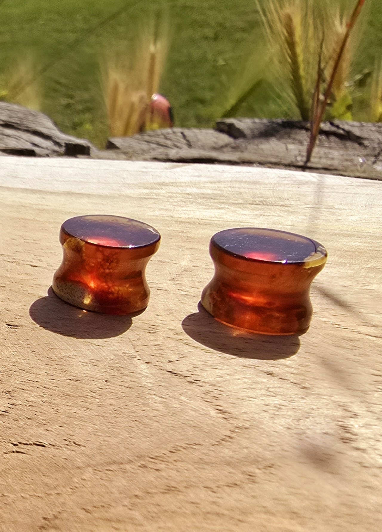 Paire de Petits Écarteurs pour Oreilles en Ambre