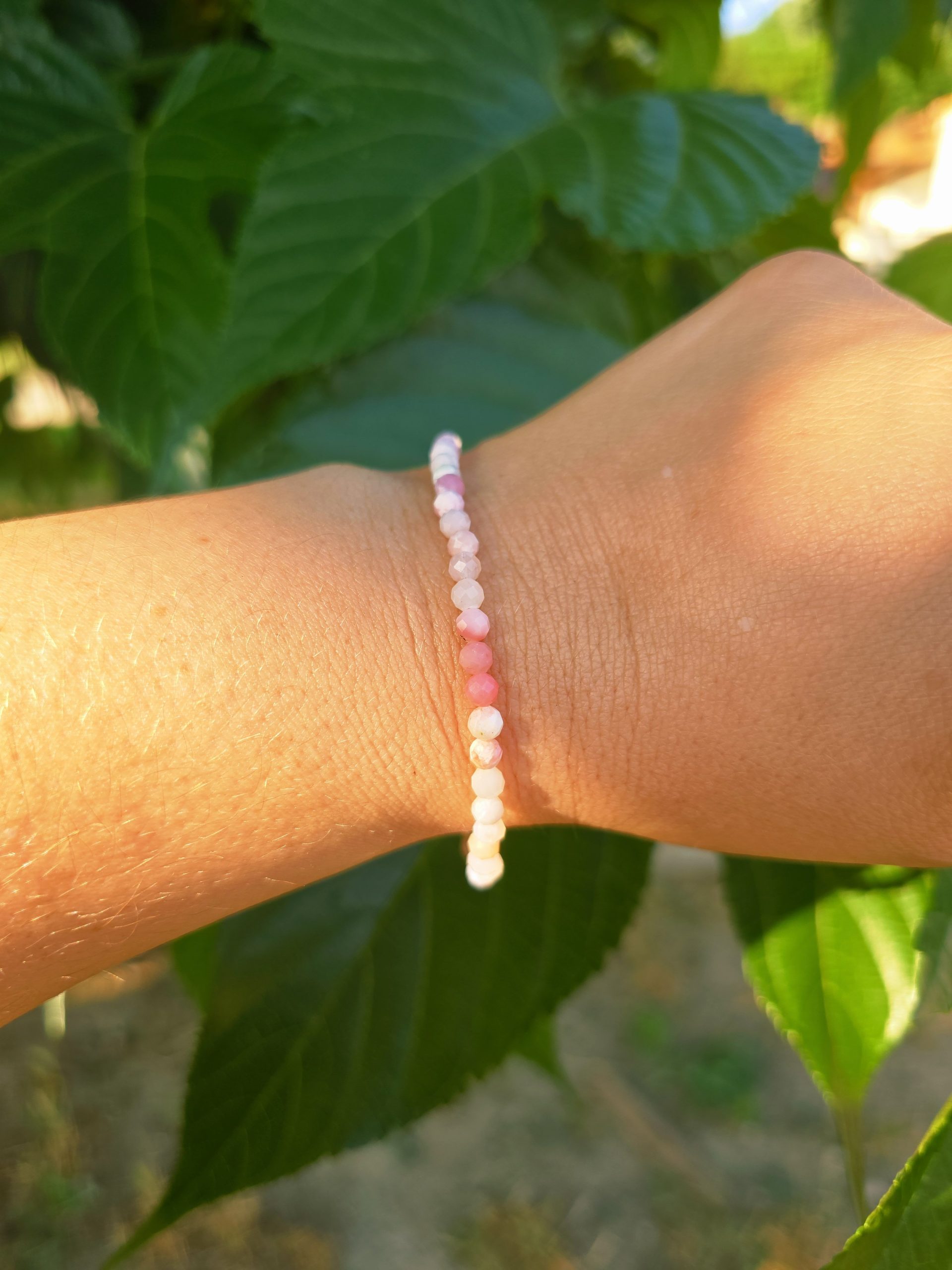 Bracelets Opale rose facettés